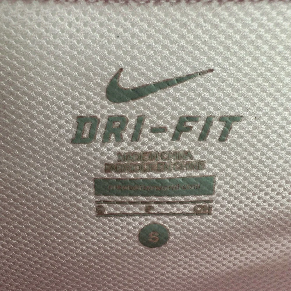Nike‎ Dri-Fit size Small pink pullover sweatshirt lightweight mesh upper